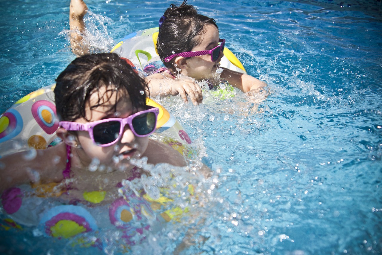 Swimming Classes for Kids: Essential Skills and Safety Tips for Parents
